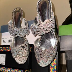 J Renee 8 1/2 narrow NWB🔥Sparkling Silver Crystal Slide Sandals for Women